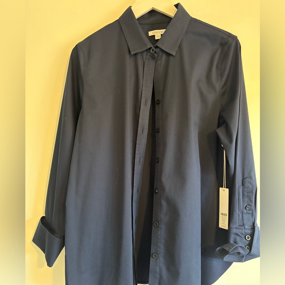 Chico's Navy Blue Non-Iron Shirt size 1.5